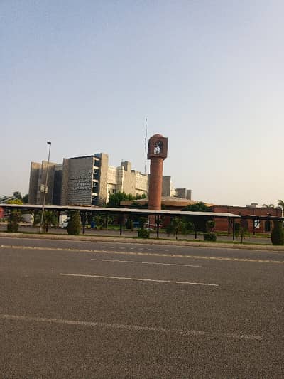 60 Ft Road 10 Marla Possession Utility Paid Plot Number 181 Southern For Sale