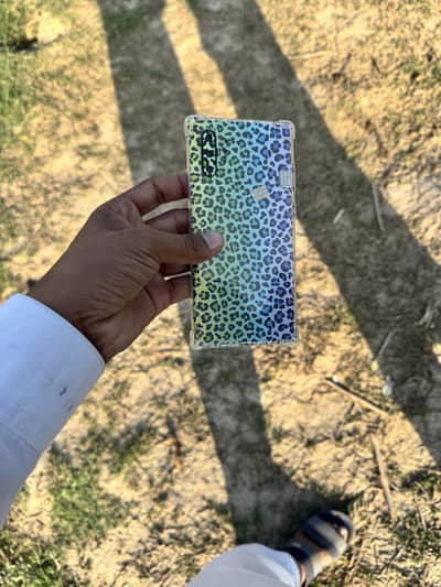 Tuch kam nahe kr raha baki ok ha or back bhe crack ha