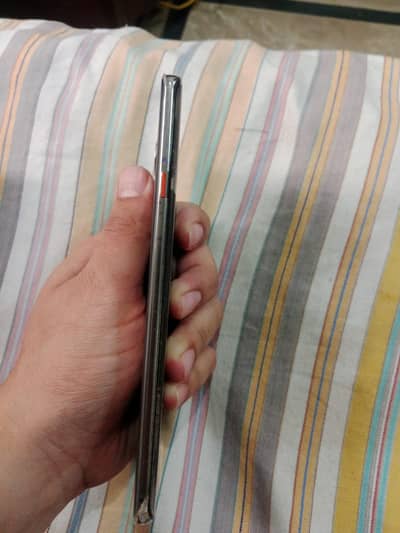 Camon 40 Pro 256/16  wranty Available  8Month