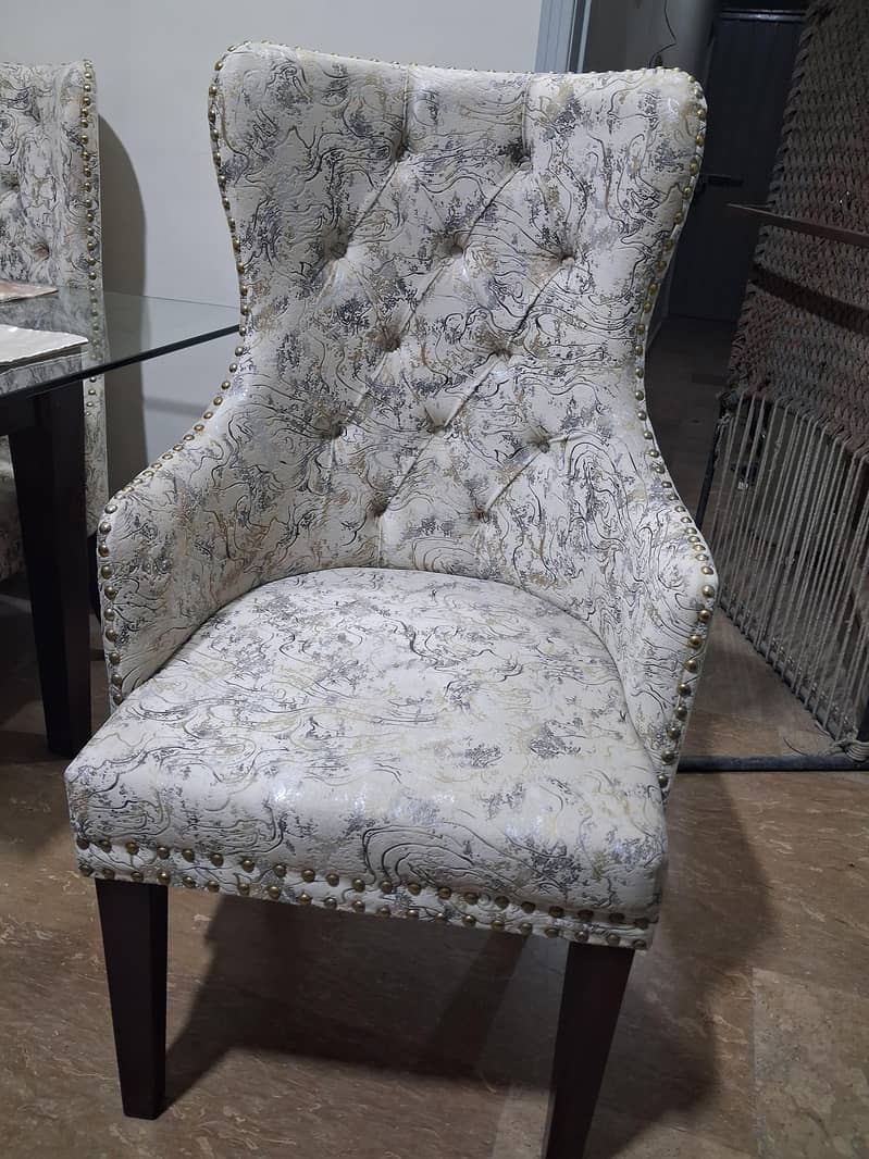 6 seater Dining table 2