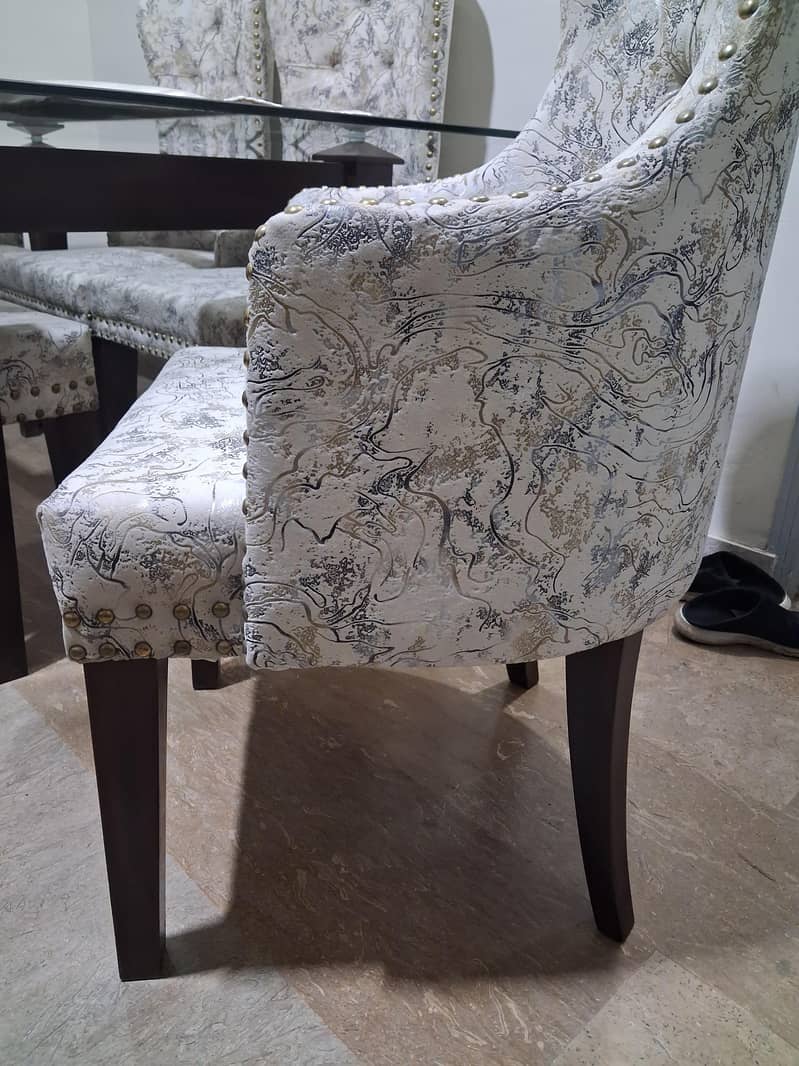 6 seater Dining table 3