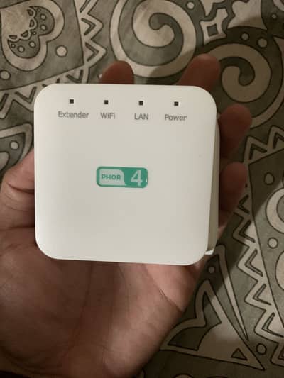 Phor 4 Wifi booster 2.4Ghz upto 300 mbps