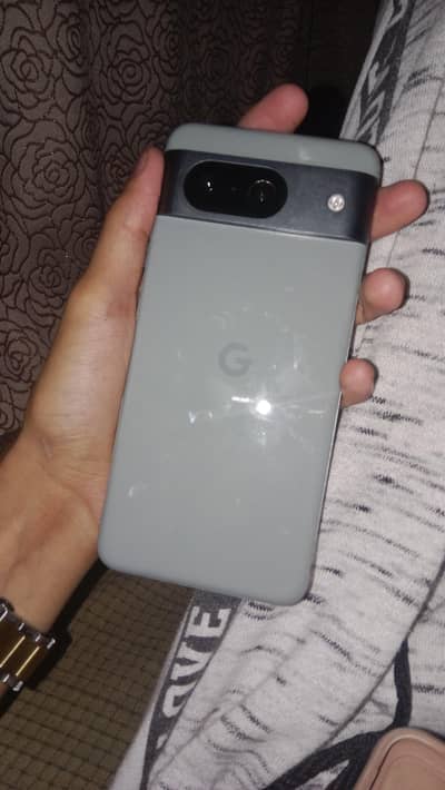 Google pixel 8