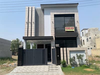5 MARLA BEAUTIFUL BRAND NEW MODERN DESIGN IS AVAILABLE FOR SALE IN DHA PHASE 11 RAHBAR SECTOR 2 LAHORE
