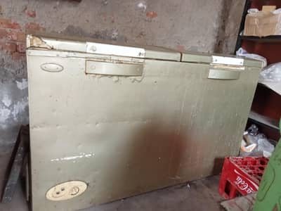 Deep freezer for sale in used condition like new