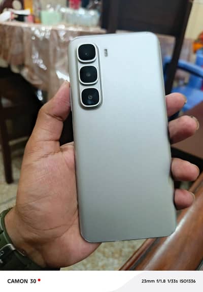 infinix Hot 60 Pro + 16 / 256  Box charger  3 month use only