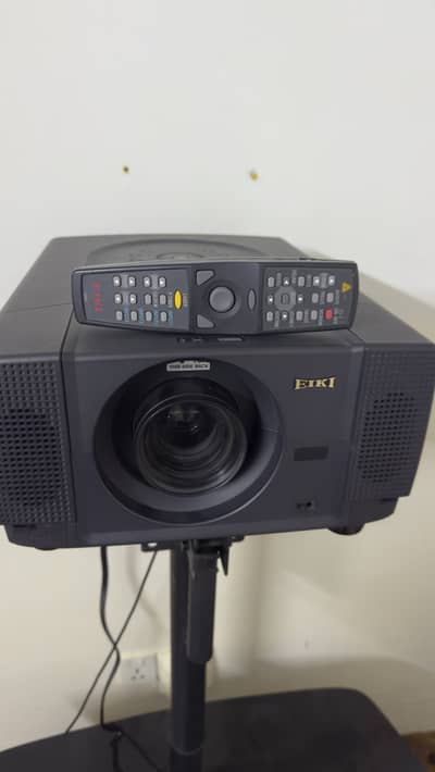 EIKI Multimedia projector | made in japan