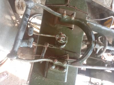 Steam pressing machine کپڑے استری کرنے والی سٹیم مشین