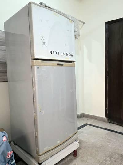 dawlance fridge for sale!