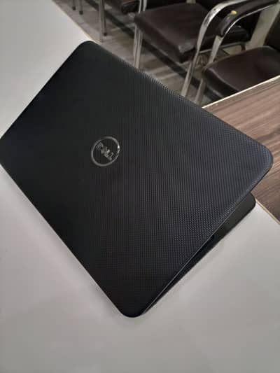 Dell Inspiron 15 3521 intel Pentium 4th Gen 8GB 320GB 7200 Rpm 15.6"