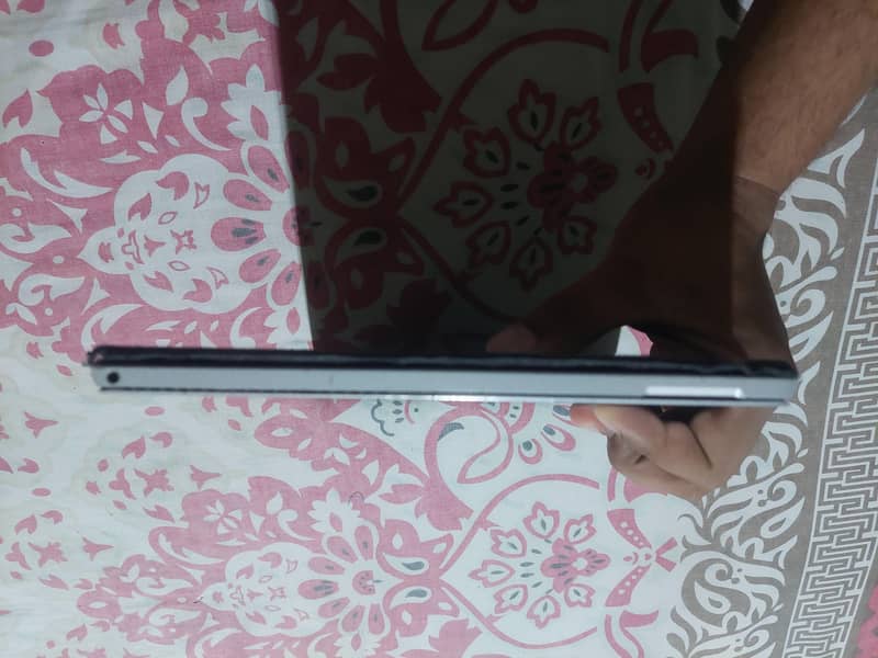 Surface Pro 4 8/256 7