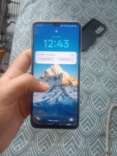 mobile ok ha mney spics Kam honey ki waja sey  change Karna ha.