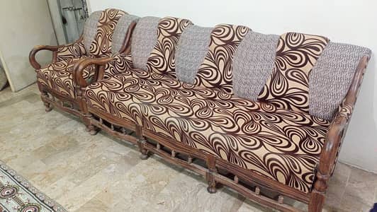 5 Seater Sofa Set & Sethi