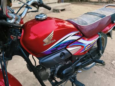 0325-5561104   Honda Pridor 2015