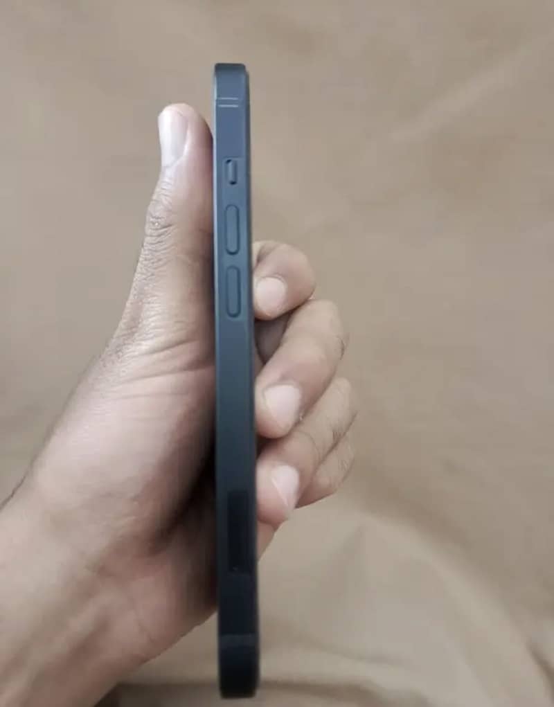 iPhone 13 sim working 4