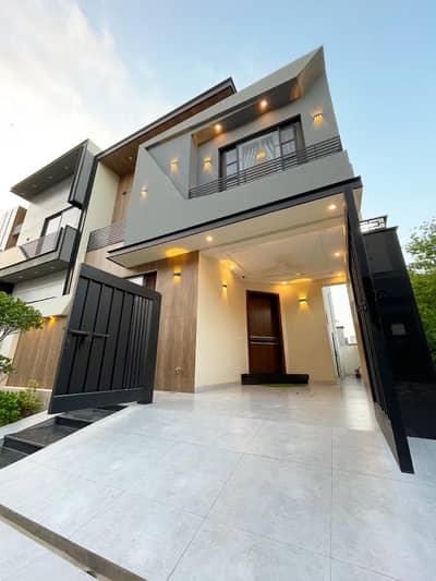 Beautifully Designed 5 Marla House with Modern Features