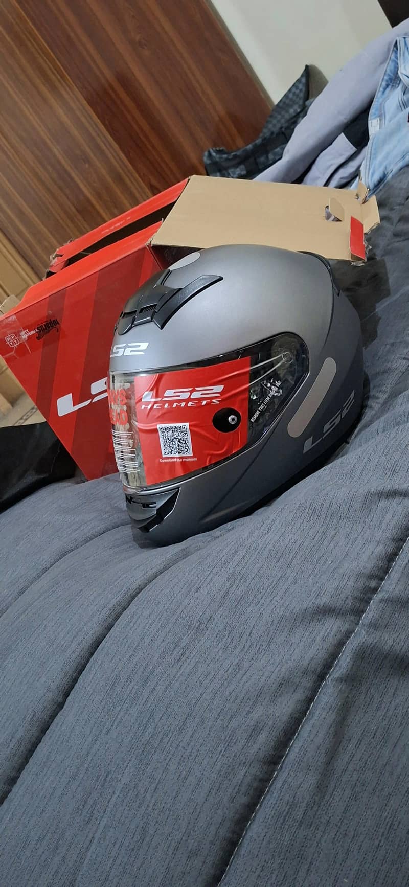 LS2 Helmet 3