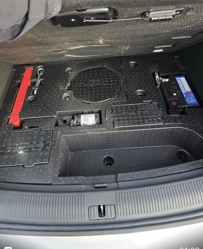 Almost New MGHS-PHEV Executive Interior-03235313580