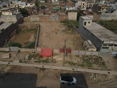 Prime Commercial Investment Opportunity at Dream Market Daska