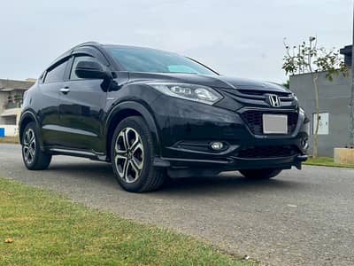  Honda Vezel Hybrid Z Style Edition 2015 – Luxury Hybrid | Premium