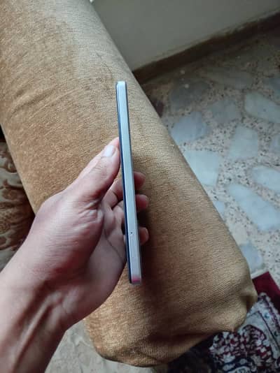 Zte nubia a36 10/10 with complete box and waranty