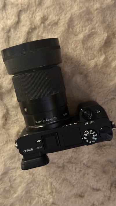 Sony A6400 with Sigma 30mm 1.4 lens