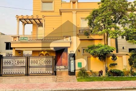 A BEAUTIFUL 10 MARLA HOUSE FOR SALE IN CC BLOCK SECTOR D BAHRIA TOWN LAHORE