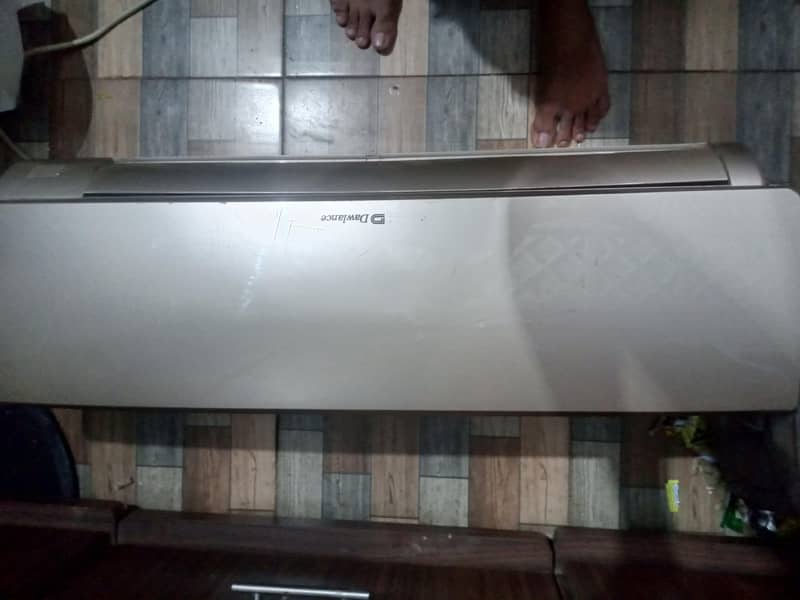 dowlance split A. C 0