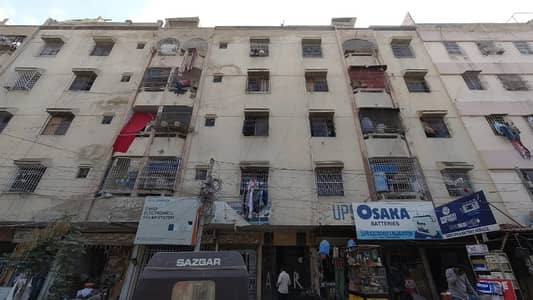 600 Square Feet Flat Is Available For sale In North Karachi - Sector 10