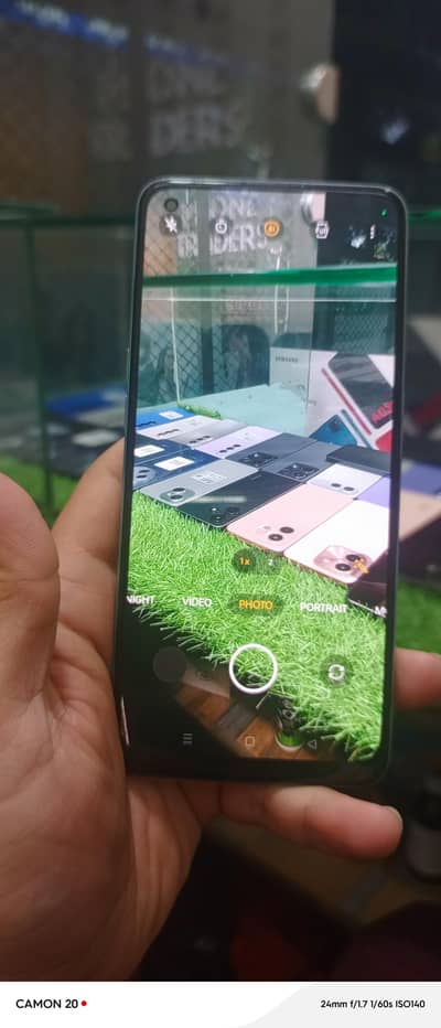 8+8 128 with box all okay no open