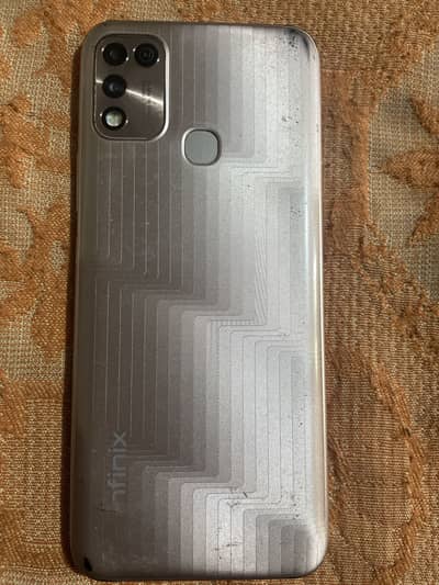 Infinix hot 11 play with box