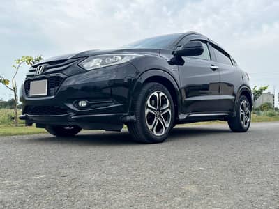  Honda Vezel Hybrid Z Style Edition 2015 – Luxury Hybrid | Premium
