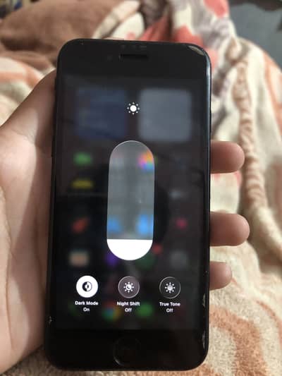 iPhone se 2020 whatsapp 03240075981