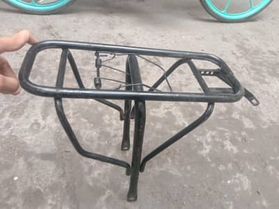 Korean aluminium cycle with tubeless tyres