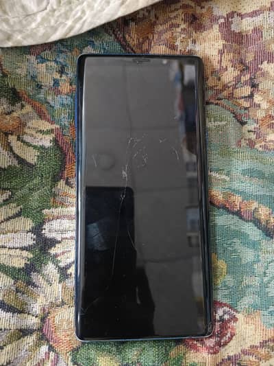Samsung note 9 for sale.  good condition