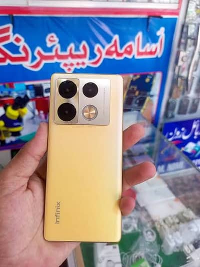 Infinix Note 40 Pro Edge display 12/256 70 watt