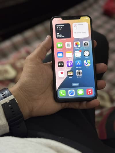 iPhone XS Max factory Unlocked exchange possible wtsap 03244783884