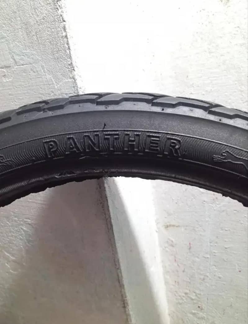 Back tyre CD-70 1
