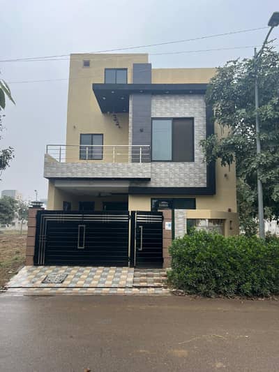 New Lahore City 5 Marla Corner Brand New Modern Design Spanish House Most Beautiful Prime Location For Sale In New Lahore City Phase 2