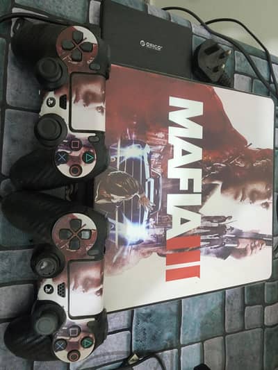 ps4 slim jailbreaked 1TB with jailbreak Device (USB)