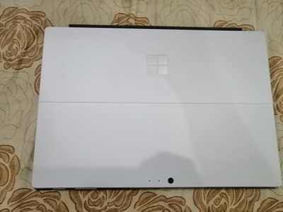 Microsoft Surface Pro 5 i7 7th Generation 08GB Ram 256GB SSD