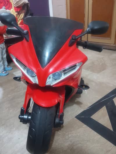 Yamaha R1 Electric Bike