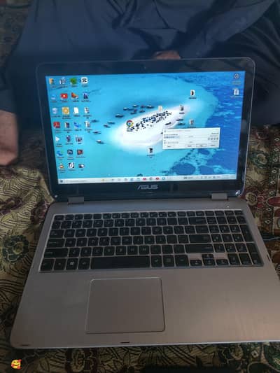 Asus Laptop tach display  i3 6th generation 4gb ram 256gb ssd