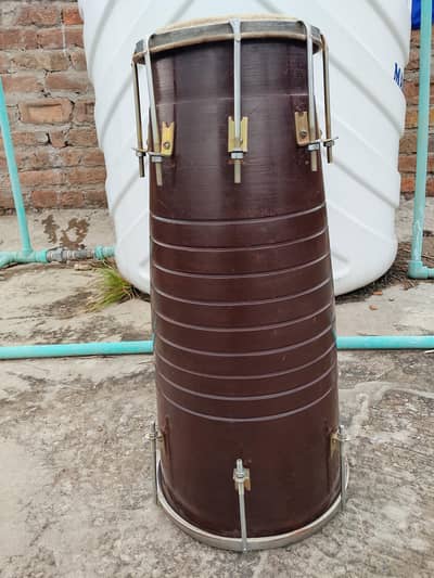 Nal Dholak Shairo wali dholki hai ye or Kuch time use ki h full new h