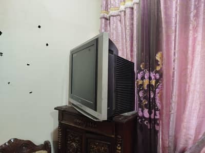 Old Style LG TV for sale