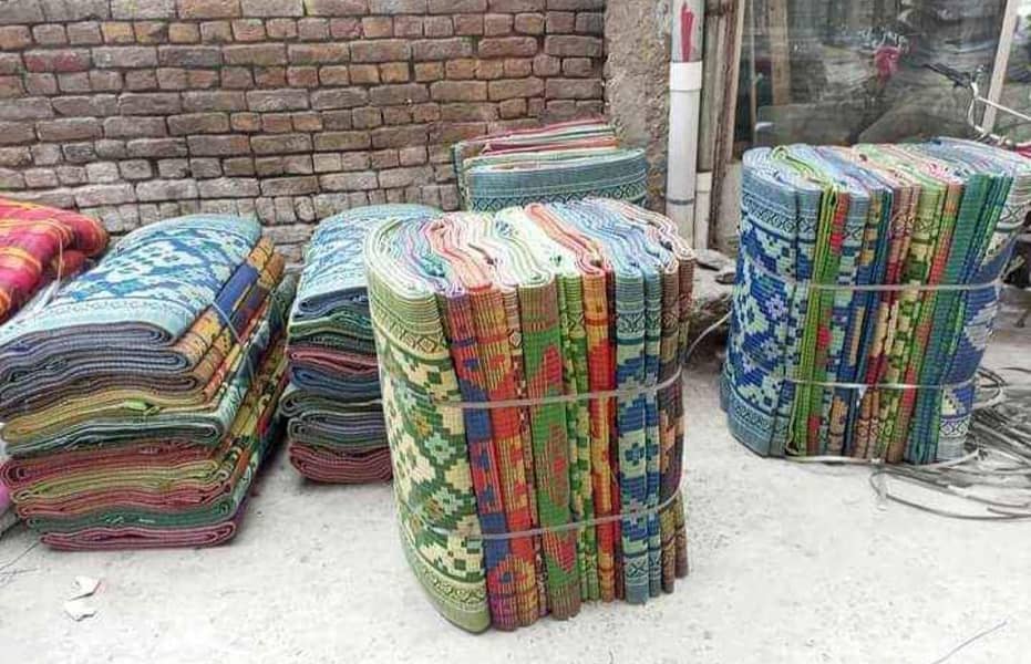 چٹائی ہول سیل ریٹ پر دستیاب ہے 0