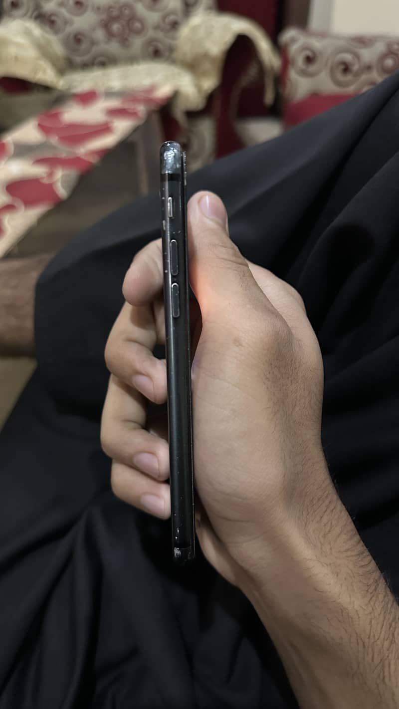 Iphone 8/10 condition 2