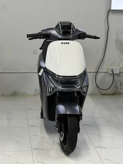 Evee s1 scooty (03315122198) whatsapp