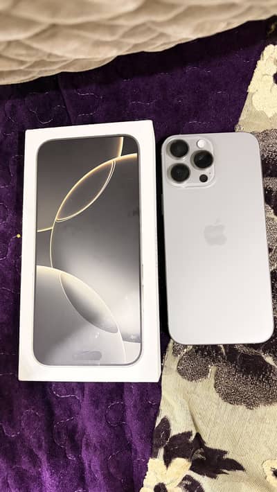 Apple iPhone 16 Pro Max