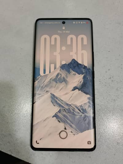 Vivo V30 – 9/10 Condition – Box & Accessories Available